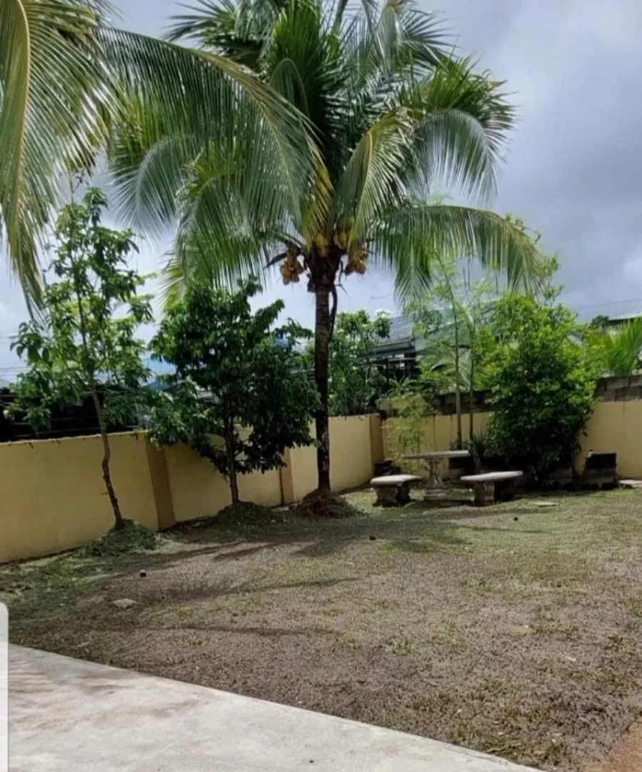 Arima Home - Cozy East - 3 Bedroom 0*,