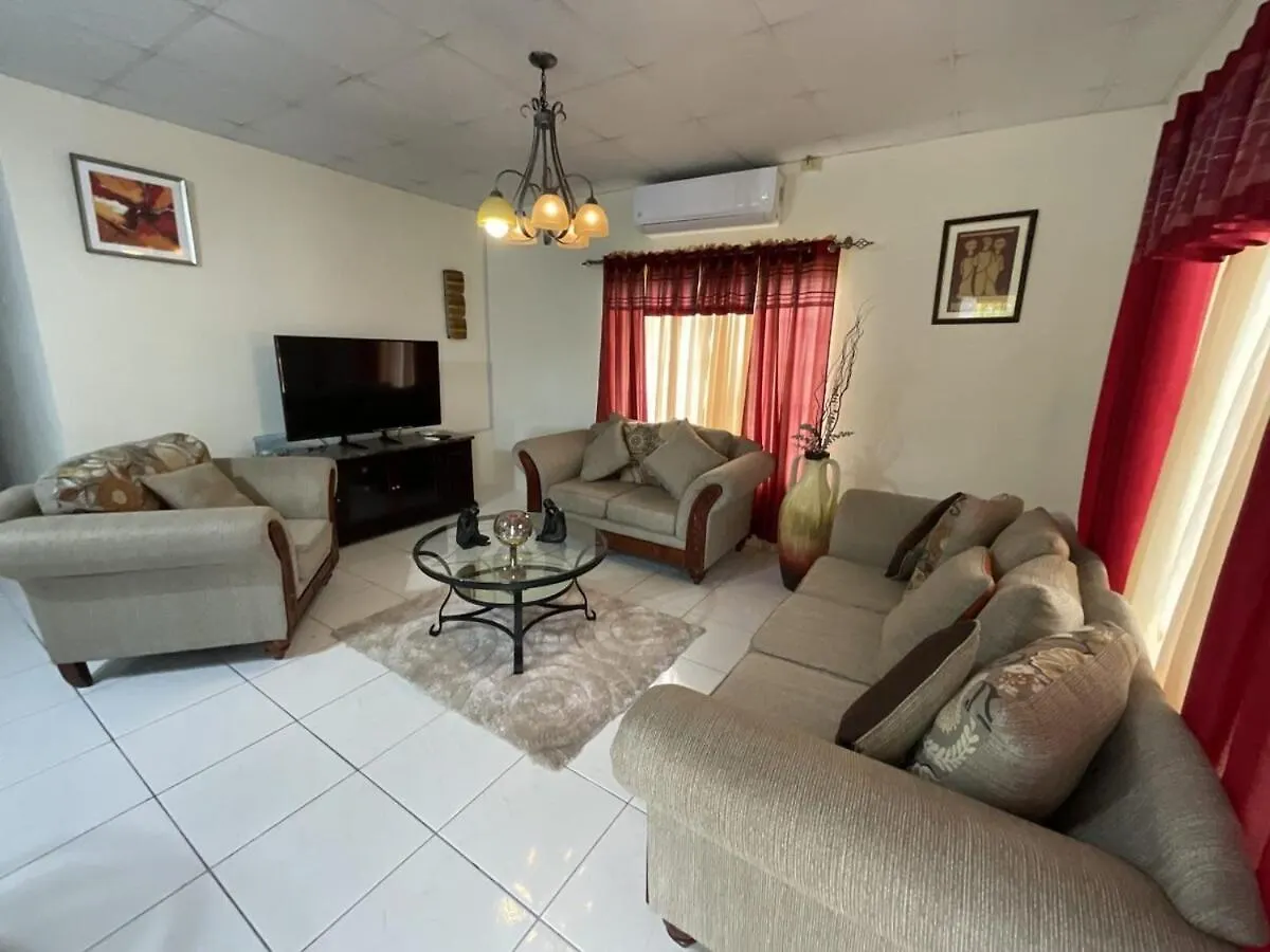 Prázdninový dům Arima Home - Cozy East - 3 Bedroom